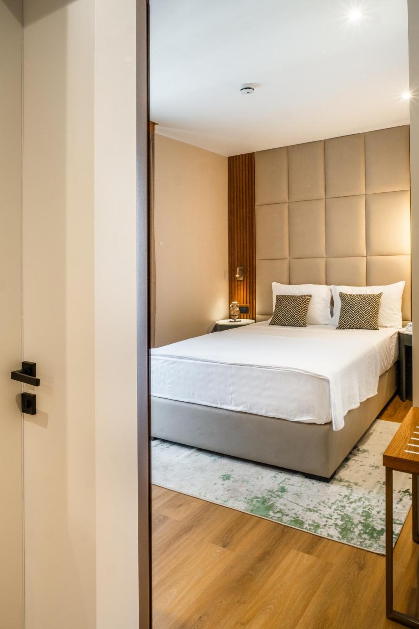 Boutique Hotel Villa Royal Τίβατ Εξωτερικό φωτογραφία